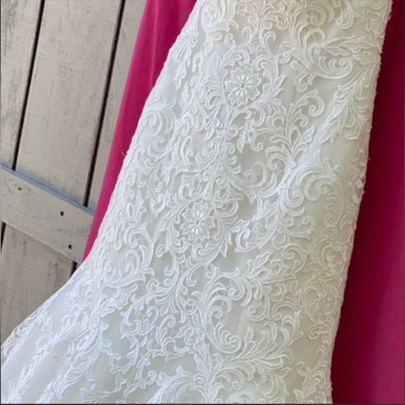 Allure Wedding Dress Mermaid Style! Retailed for $3,000 - Picture 2 of 12